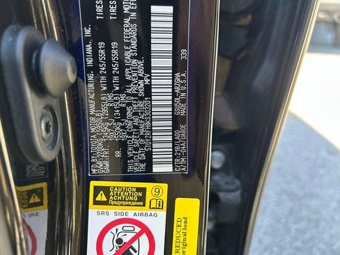 Used 2019 Toyota Highlander Limited FWD image 10