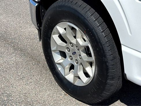 Used 2023 Ford F150 XLT AWD/4WD image 19