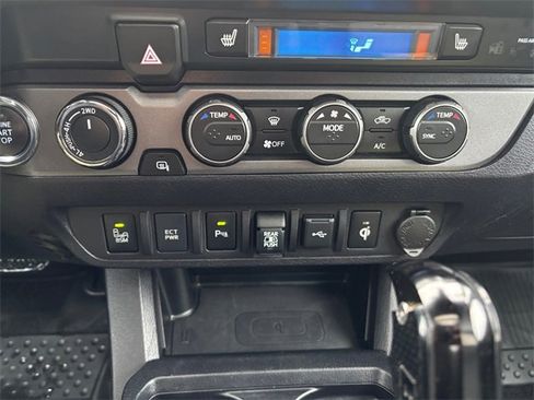 Used 2020 Toyota Tacoma TRD Sport image 20