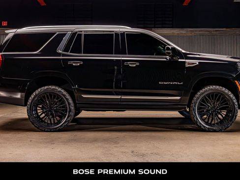 Used 2025 GMC Yukon Denali w/ Denali Reserve Package image 11