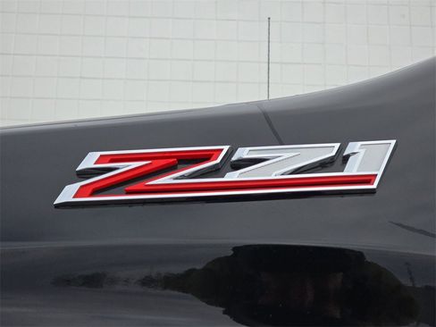 Used 2022 Chevrolet Silverado 1500 LT Trail Boss w/ Convenience Package II image 33