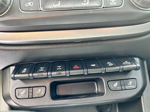 Used 2017 Chevrolet Colorado ZR2 AWD/4WD image 22