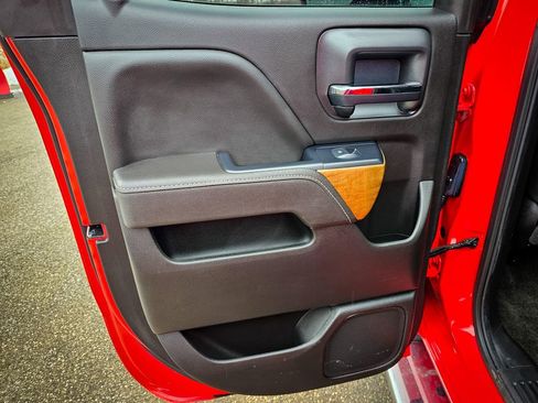 Used 2017 Chevrolet Silverado 1500 LTZ w/ Sport Package image 32