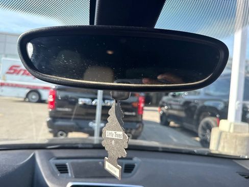 Used 2018 BMW X1 xDrive28i AWD/4WD image 16