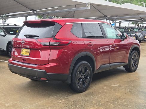 New 2026 Nissan Rogue SV FWD image 3
