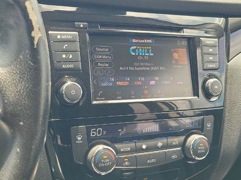 Certified 2022 Nissan Rogue Sport SV FWD image 29