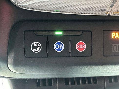 Certified 2024 Chevrolet Colorado LT image 30