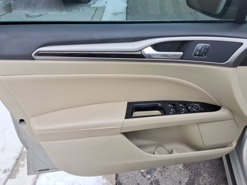 Used 2015 Ford Fusion SE w/ Equipment Group 202A image 20