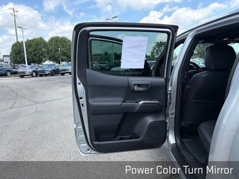 Used 2021 Toyota Tacoma TRD Off-Road AWD/4WD image 26