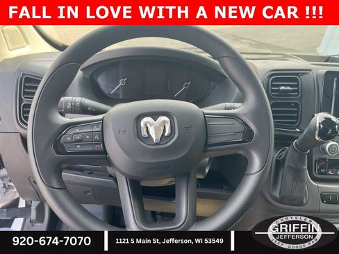 Used 2024 RAM ProMaster 2500 image 9