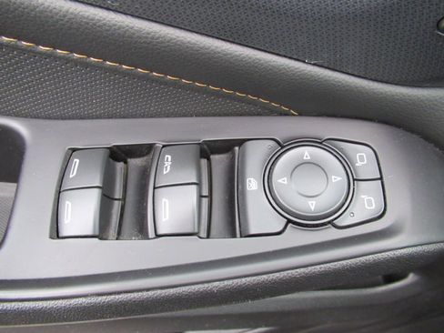 Used 2019 Chevrolet Traverse Premier w/ Driver Confidence II Package image 16