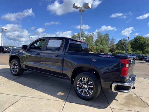 Used 2024 Chevrolet Silverado 1500 LT AWD/4WD image 8
