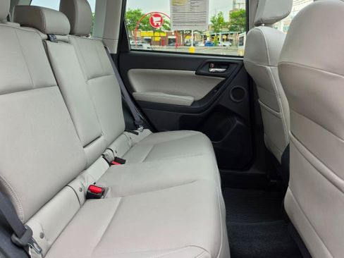Used 2017 Subaru Forester 2.5i Limited AWD/4WD image 13