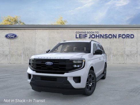 New 2026 Ford Expedition Active image 2