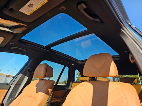 New 2026 BMW X5 xDrive50e image 28