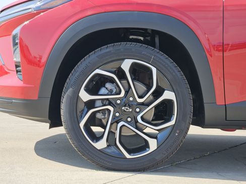 New 2026 Chevrolet Trax RS w/ Driver Confidence Package FWD image 7