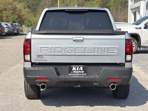Used 2025 Honda Ridgeline RTL image 3