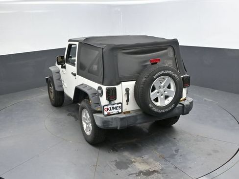 Used 2008 Jeep Wrangler X AWD/4WD image 25