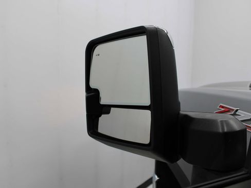 Used 2025 Chevrolet Silverado 2500 LTZ w/ LTZ Plus Package image 11