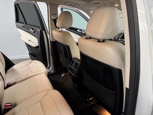 Used 2016 Mercedes-Benz GLE 400 4MATIC image 50