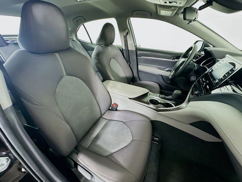 Used 2023 Toyota Camry LE image 28