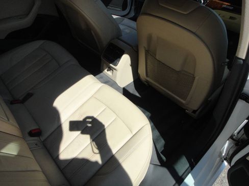 Used 2019 Audi A4 2.0T Premium AWD/4WD image 14