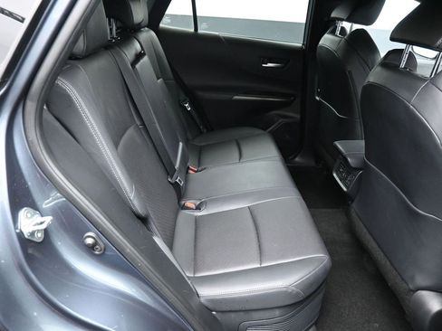 Used 2024 Toyota Venza Limited image 23