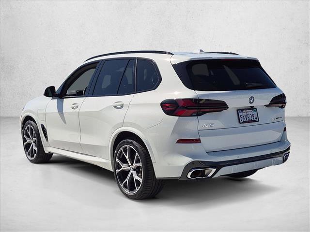 Certified 2026 BMW X5 xDrive50e w/ M Sport Package AWD/4WD image 8