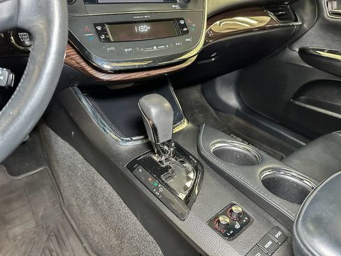 Used 2014 Toyota Avalon XLE Touring FWD image 40