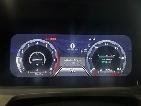 Used 2024 Toyota Tacoma TRD Off-Road image 3