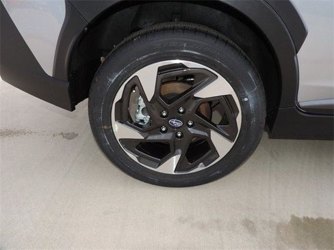 Certified 2025 Subaru Crosstrek 2.5i Limited w/ Popular Package #3A image 10