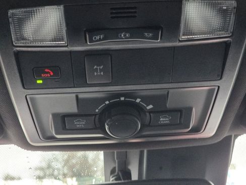 Used 2023 Toyota Tacoma TRD Off-Road image 21