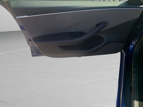 Used 2025 Tesla Model 3 Long Range RWD image 27