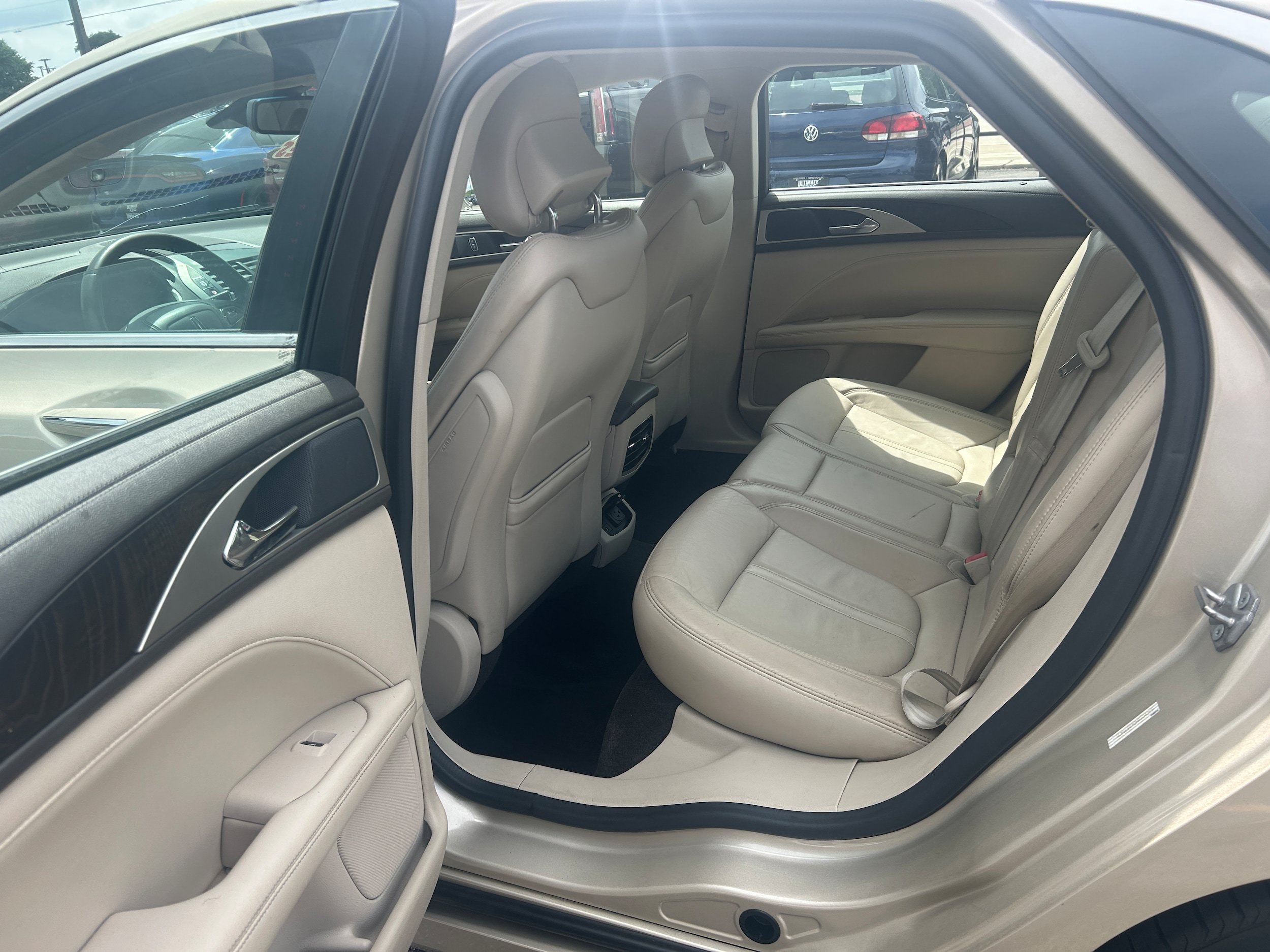 Used 2017 Lincoln MKZ Select FWD image 5