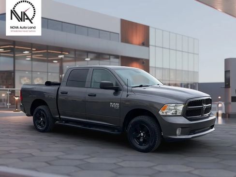 Used 2019 RAM 1500 Express AWD/4WD image 2
