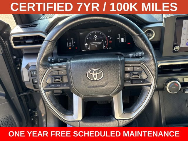 Used 2025 Toyota 4Runner SR5 AWD/4WD image 18