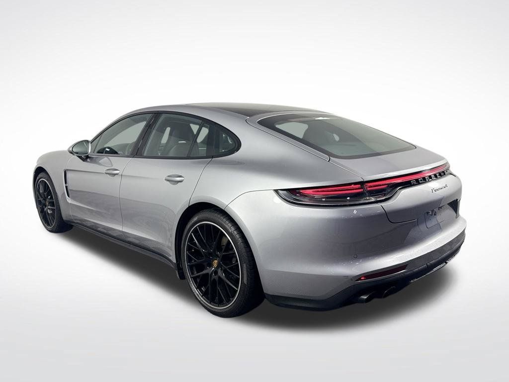 Used 2023 Porsche Panamera 4 Platinum Edition AWD/4WD image 7