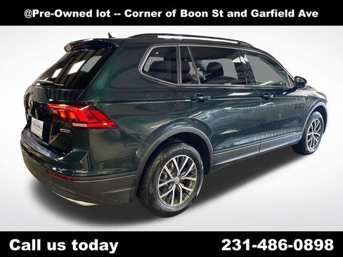 Used 2019 Volkswagen Tiguan SE w/ Panoramic Sunroof Package AWD/4WD image 5