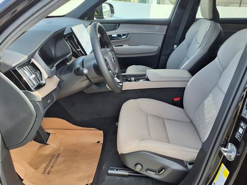 New 2026 Volvo XC90 B5 Plus w/ Protection Package Premier image 14
