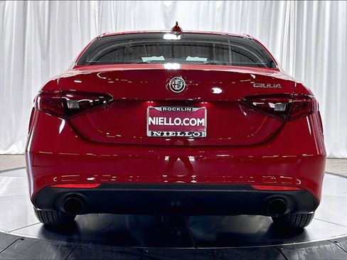 Used 2022 Alfa Romeo Giulia Sprint RWD image 8