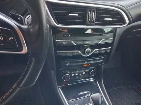 Used 2018 INFINITI QX30 AWD image 7