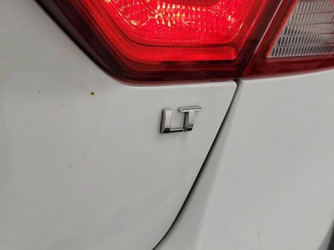 Used 2019 Chevrolet Impala LT FWD image 7
