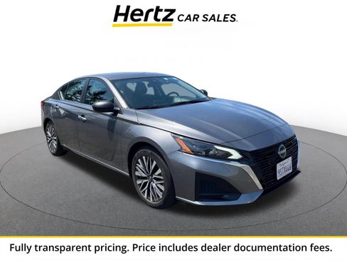 Used 2025 Nissan Altima 2.5 SV FWD image 1