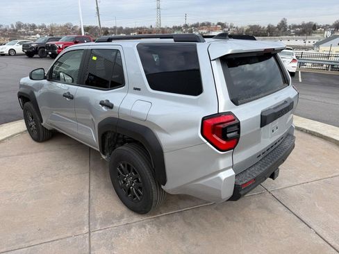 Certified 2025 Toyota 4Runner SR5 image 10