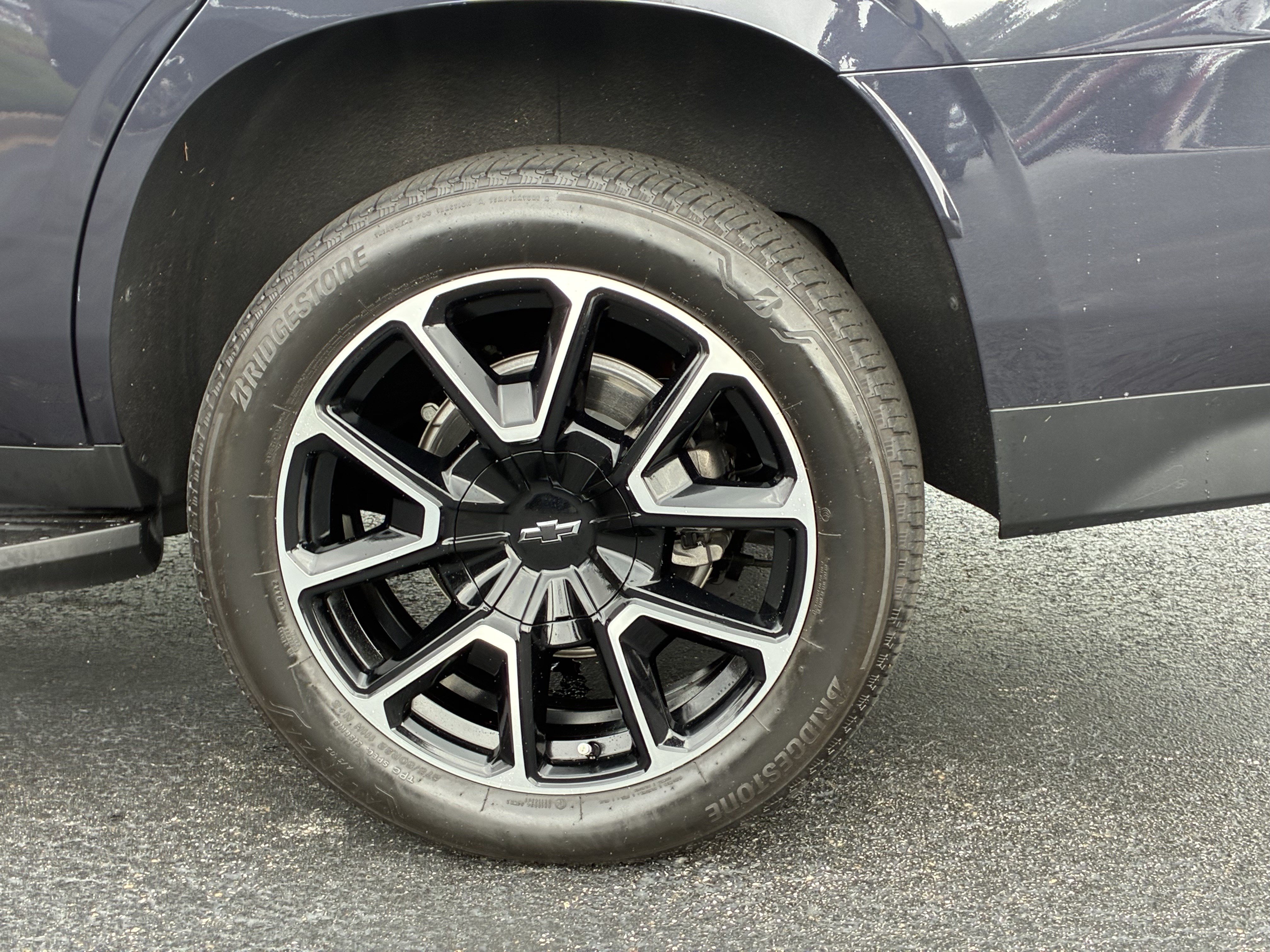 Used 2024 Chevrolet Tahoe RST w/ Luxury Package RWD image 10