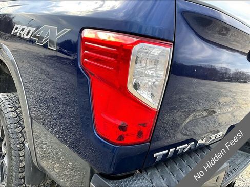Used 2016 Nissan Titan PRO-4X w/ Pro-4x Convenience Package AWD/4WD image 25