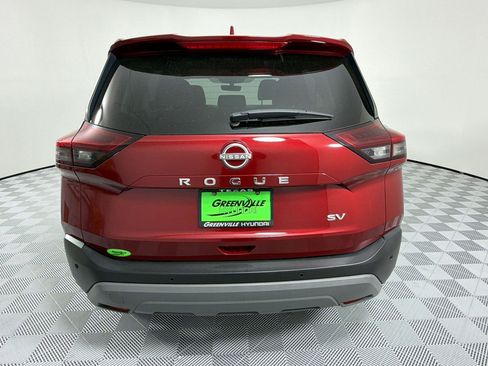 Used 2023 Nissan Rogue SV image 10