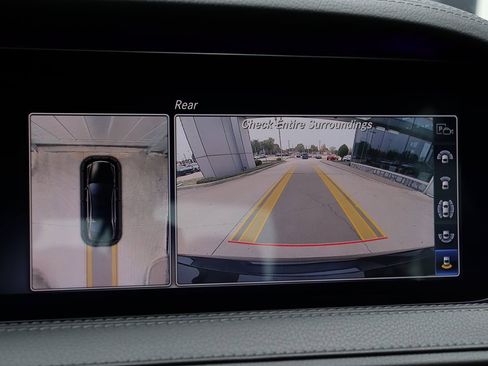 Used 2019 Mercedes-Benz S 560 Sedan image 29