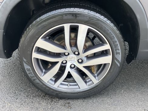 Used 2017 Honda Pilot Elite image 13