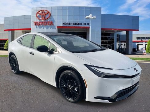 New 2026 Toyota Prius Plug-In Hybrid image 3